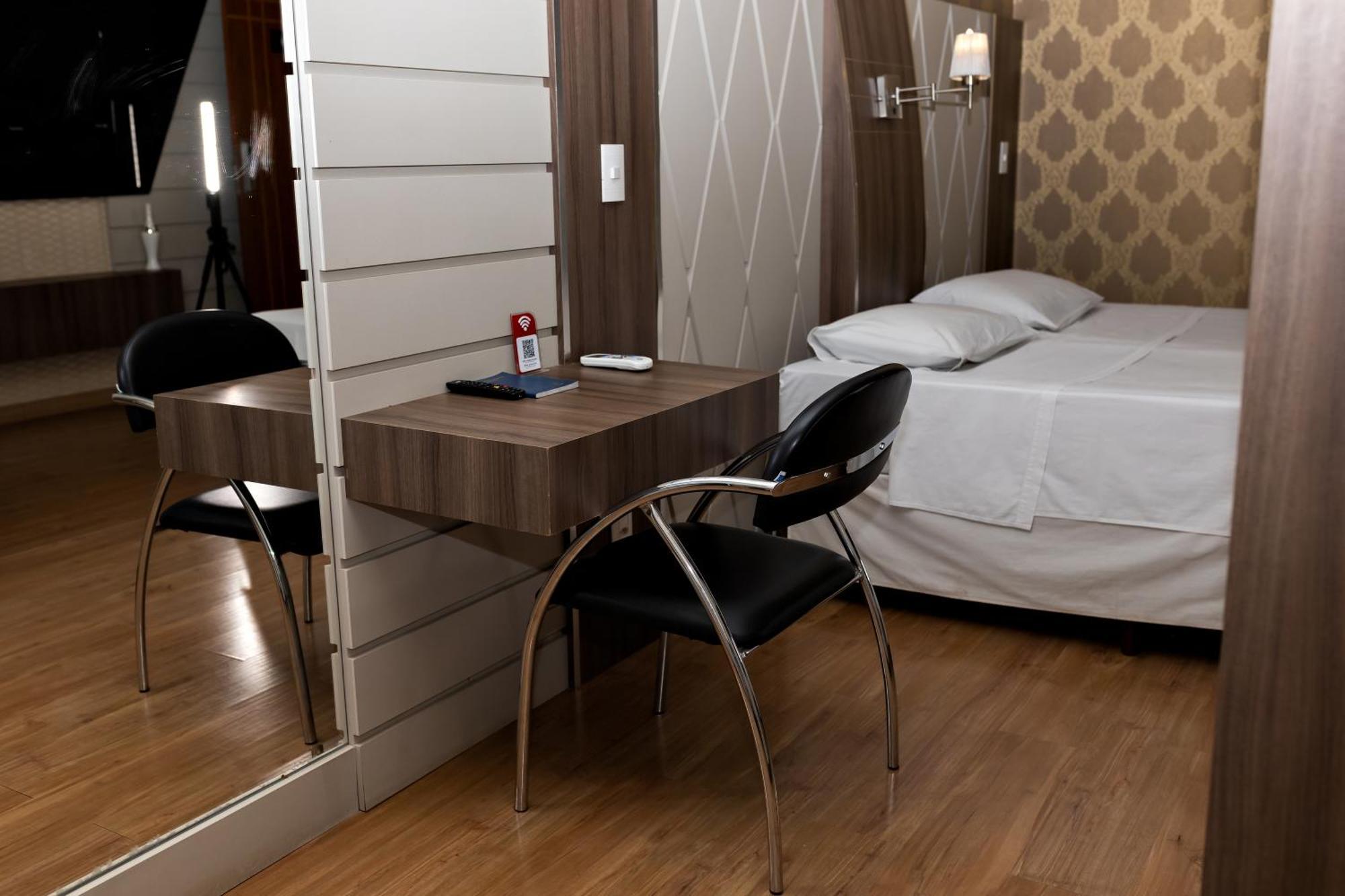 Отель Goldmen Business Cianorte Экстерьер фото